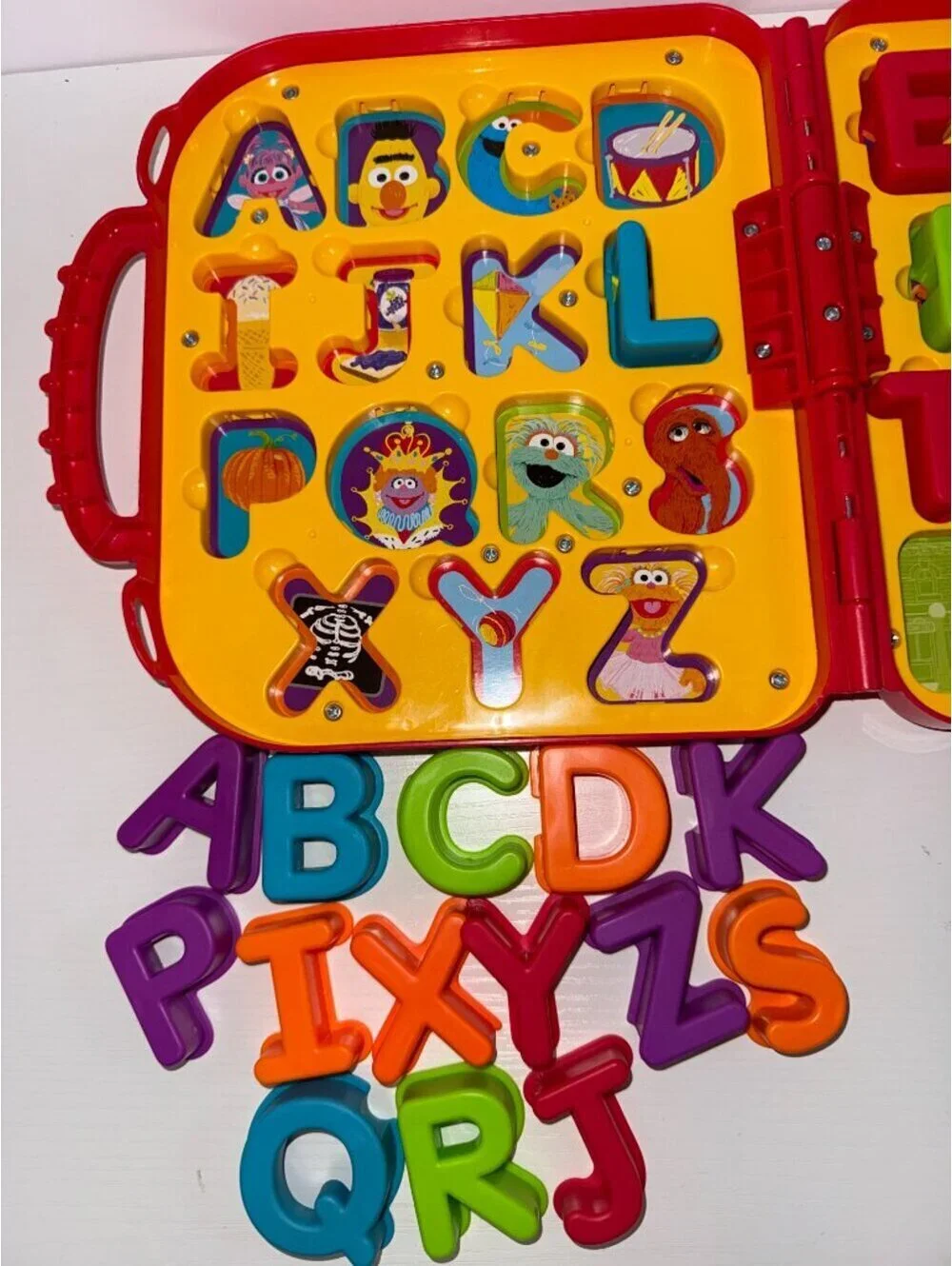 Sesame Street go case